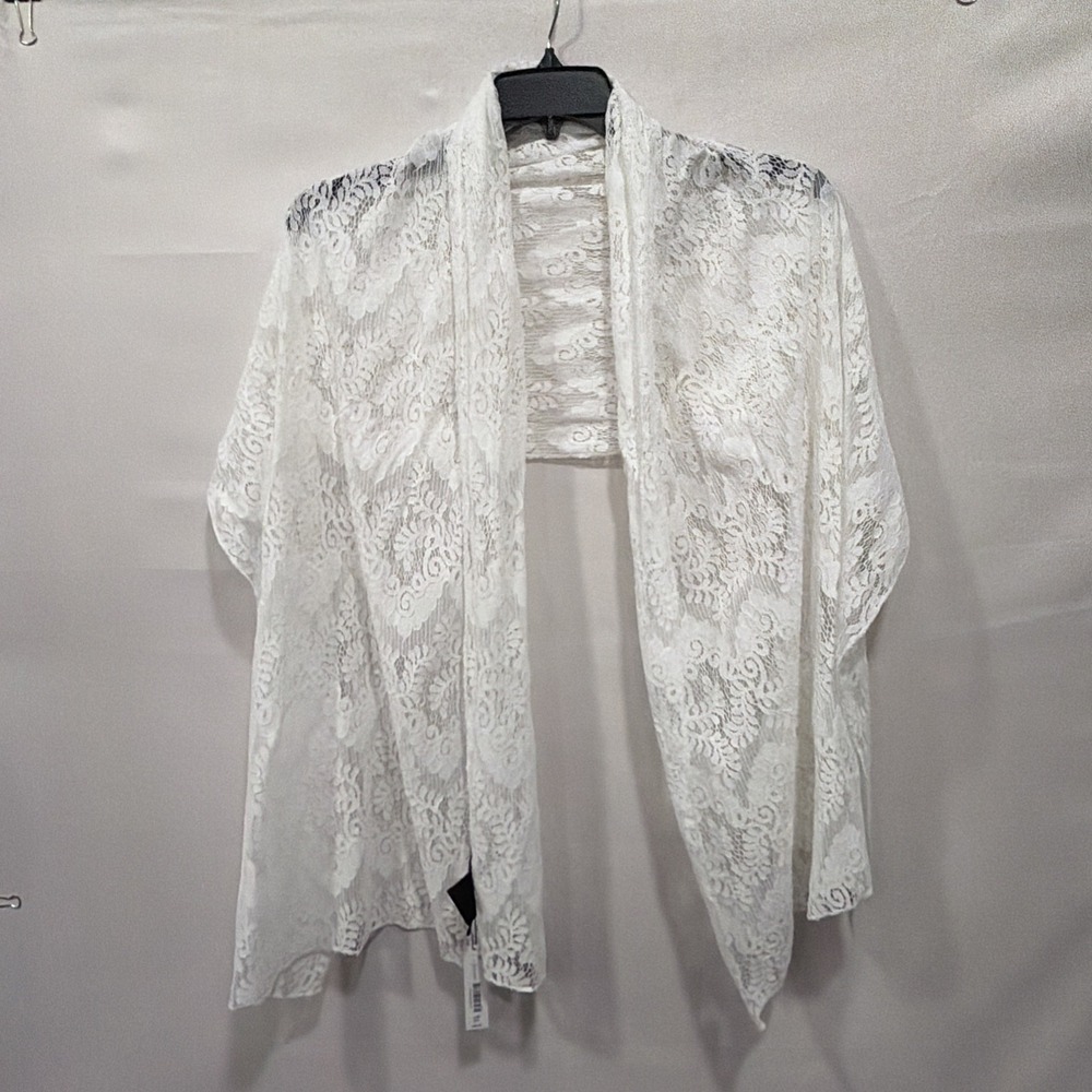 Cèzanne Woman's One Size NWT White Lace Sheer Scarf Shawl Wrap